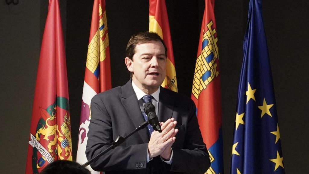 El presidente de la Junta firma un protocolo de colaboración con el Ayuntamiento de Medina de Rioseco (Valladolid)