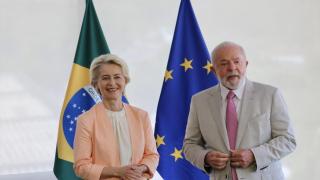 La presidenta de la Comisión Europea, Ursula von der Leyen, y el presidente de Brasil, Luiz Inácio Lula da Silva, en una imagen de archivo.