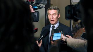 Alberto Núñez Feijóo, en el Congreso tras declarar ante la jueza este viernes. EFE/ J.J. Guillén