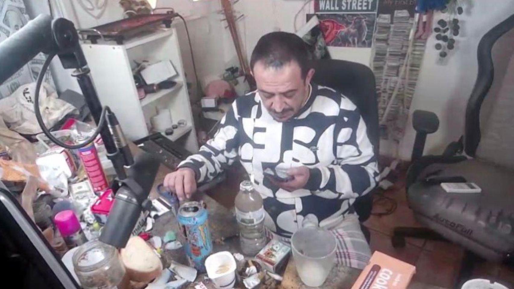 El streamer Simón Pérez durante uno de sus directos.