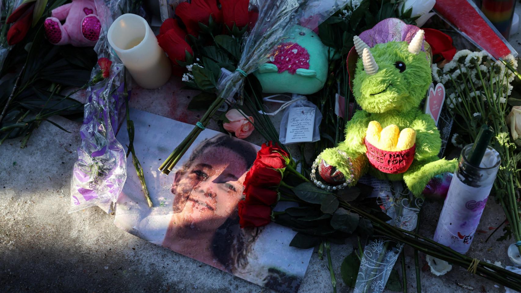 Minnesota abre su propia investigación ante la sospecha de que el FBI encubra al ICE por el asesinato de una mujer Minnesota abre su propia investigación ante la sospecha de que el FBI encubra al ICE por el asesinato de una mujer