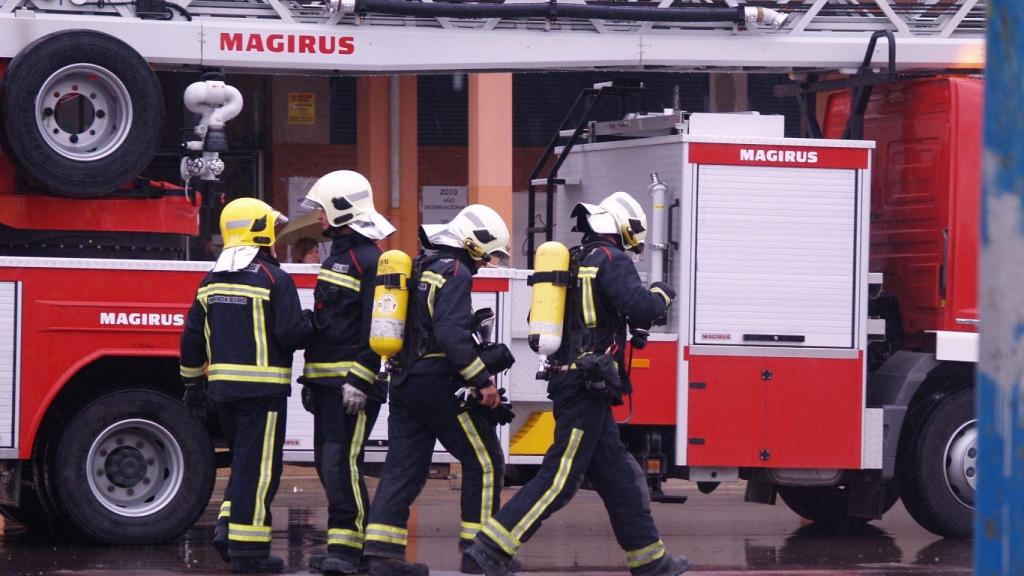 Bomberos del Ayuntamiento de Miranda en una foto de archivo