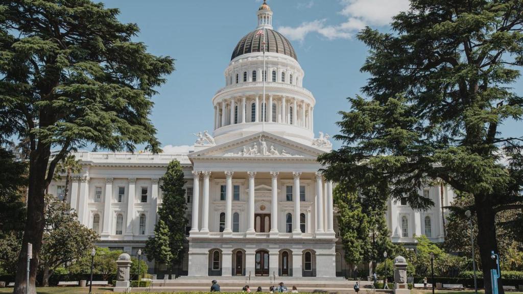 Capitolio del estado de California (foto de Unsplash)