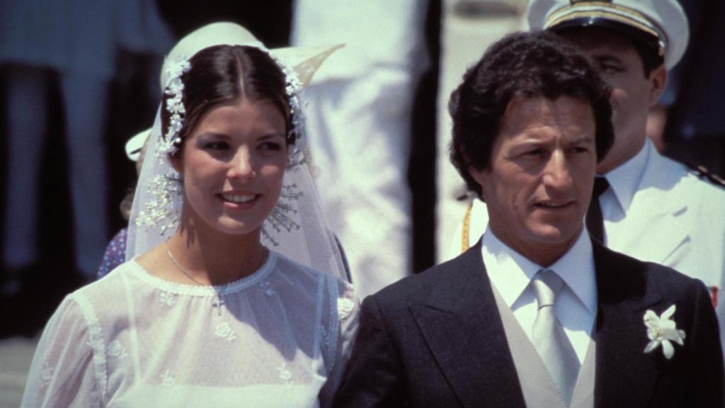 Carolina de Mónaco y Philippe Junot el día de su boda.