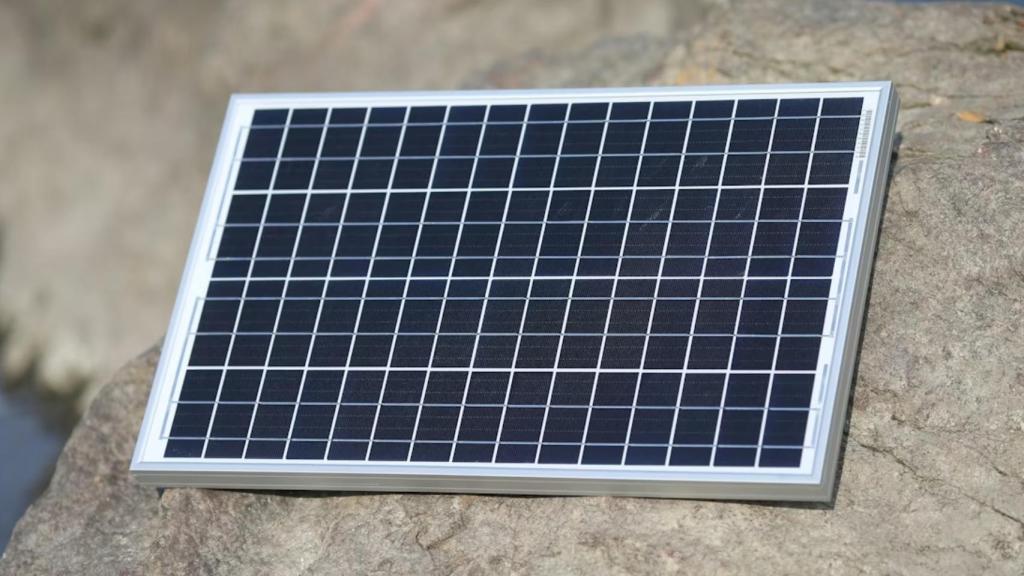 Un panel solar portátil.