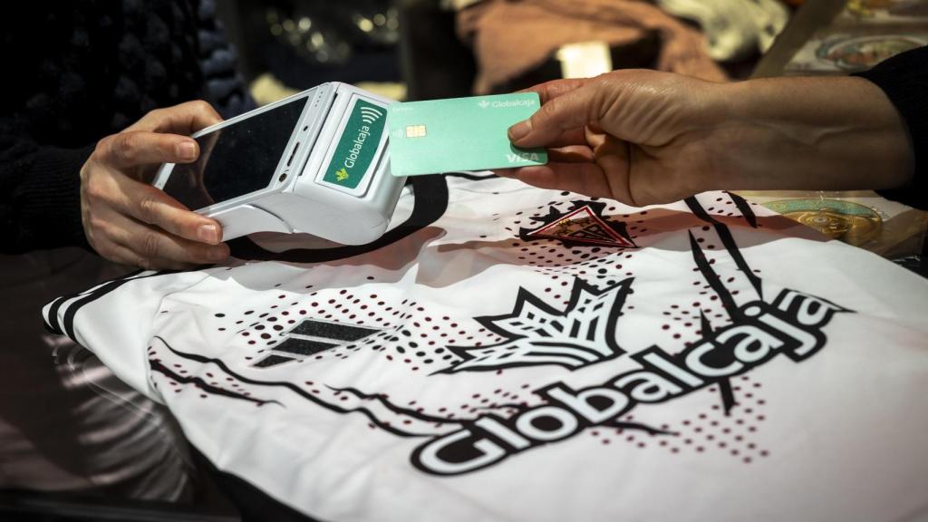 Globalcaja y pago de TPV.