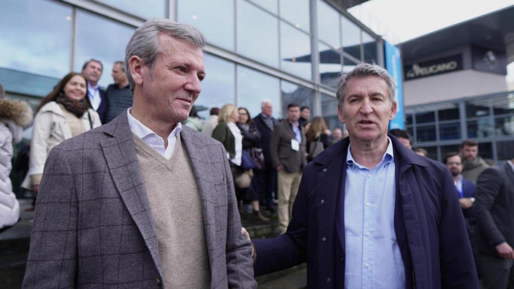 Rueda y Feijóo, durante la Interparlamentaria celebrada en A Coruña