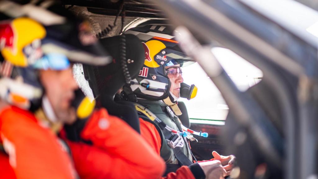 Junto a su copiloto, Pablo Moreno