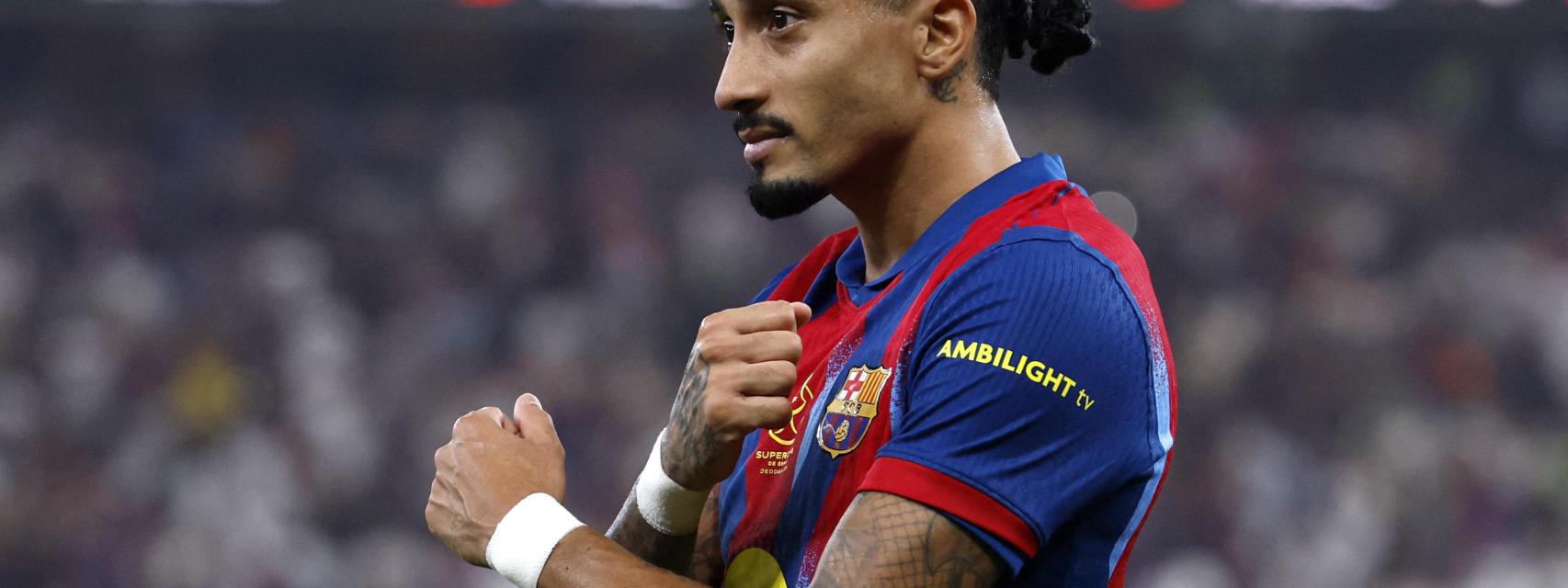 Raphinha celebra su gol contra el Real Madrid.