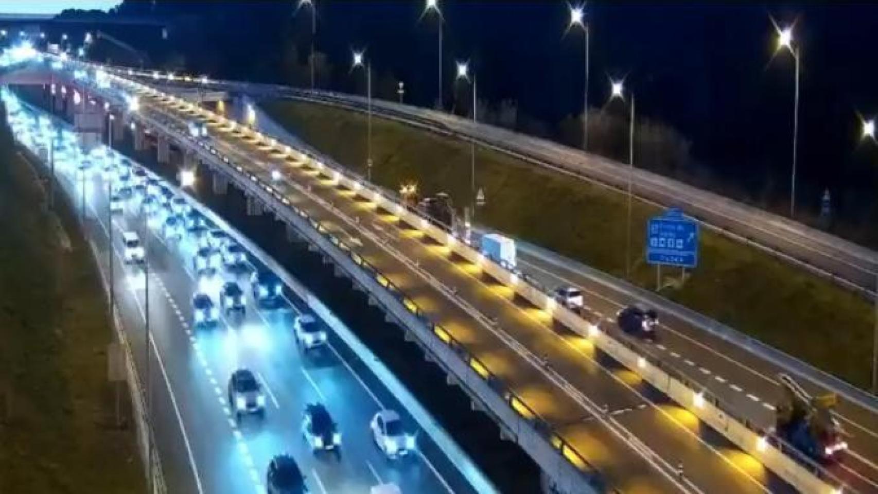 Vehículos en una autopista