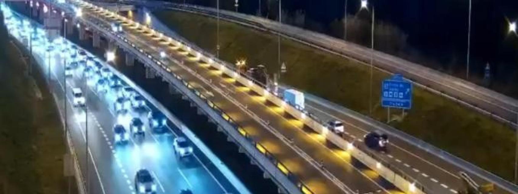 Vehículos en una autopista
