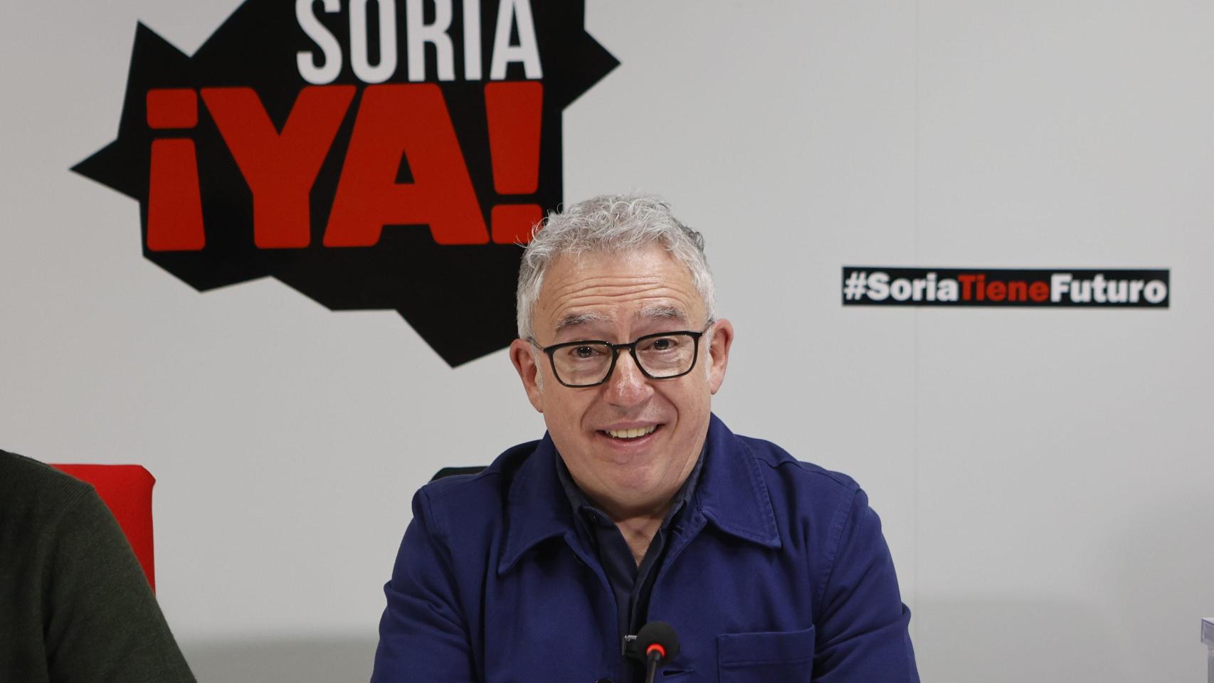 El candidato de Soria ¡Ya! a las elecciones autonómicas de Castilla y León, Ángel Ceña, durante la rueda de prensa de este domingo