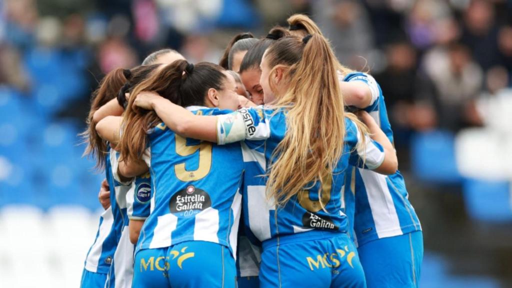 Las jugadoras del Dépor Abanca celebran un gol.