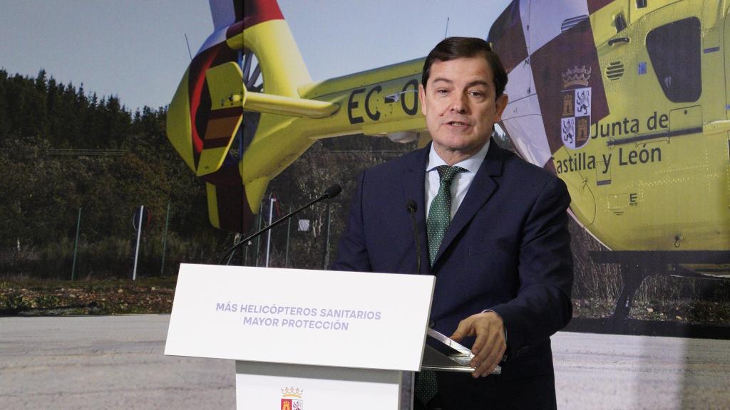 El presidente de la Junta de Castilla y León, Alfonso Fernández Mañueco, en el municipio berciano de Ponferrada, este lunes