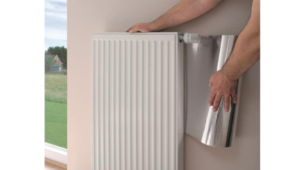 Rollo reflectante de Leroy Merlin.