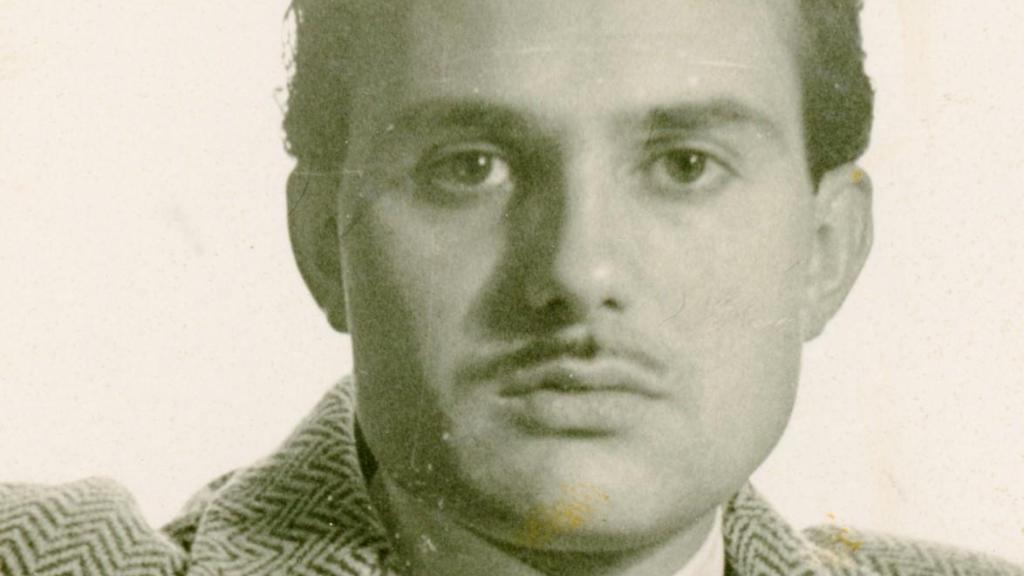 El filólogo y crítico gallego José Luis Varela Iglesas