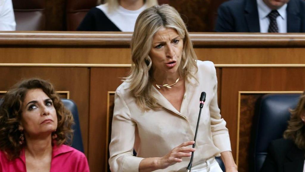 Yolanda Díaz, durante una sesión de control al Gobierno.