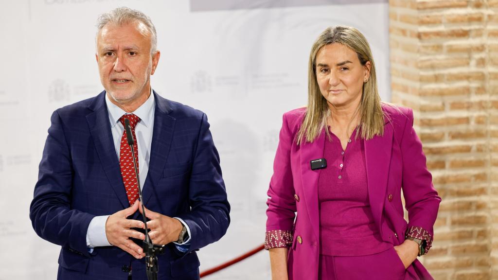 El ministro de Política Territorial y Memoria Democrática, Ángel Víctor Torres, y la ministra de Educación, Formación Profesional y Deportes, Milagros Tolón.