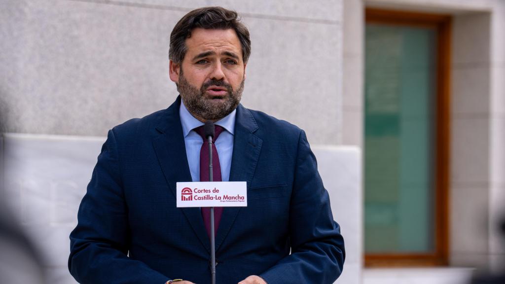 Núñez durante la rueda de prensa celebrada.