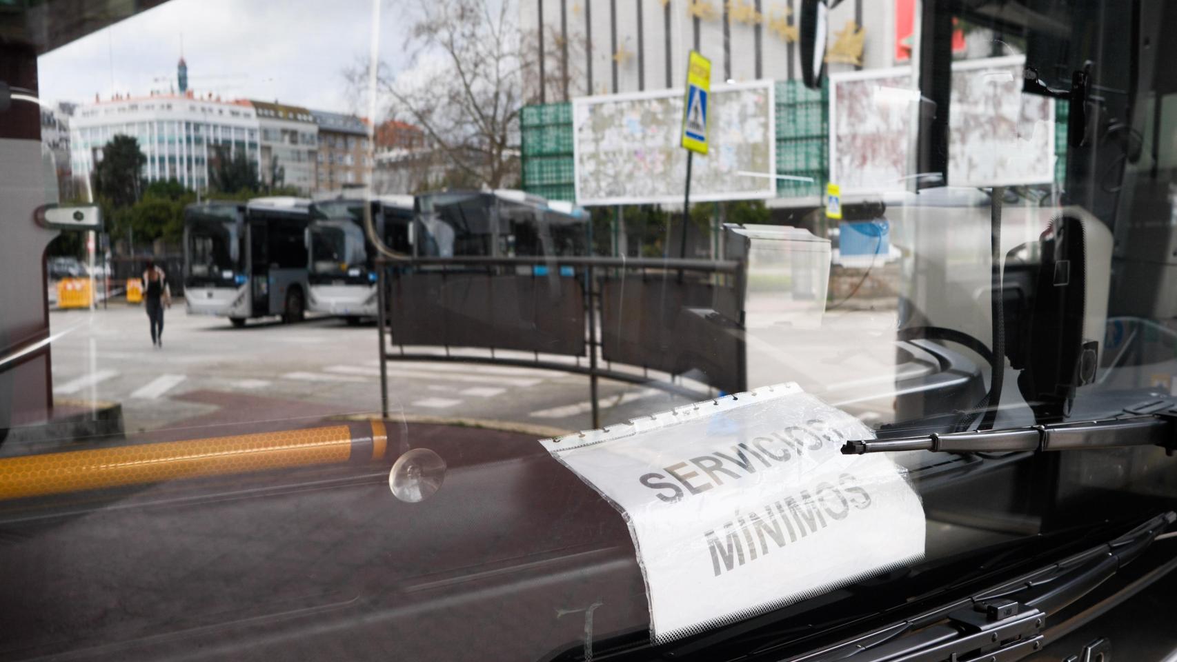 Servicios mínimos de la huelga de buses en A Coruña