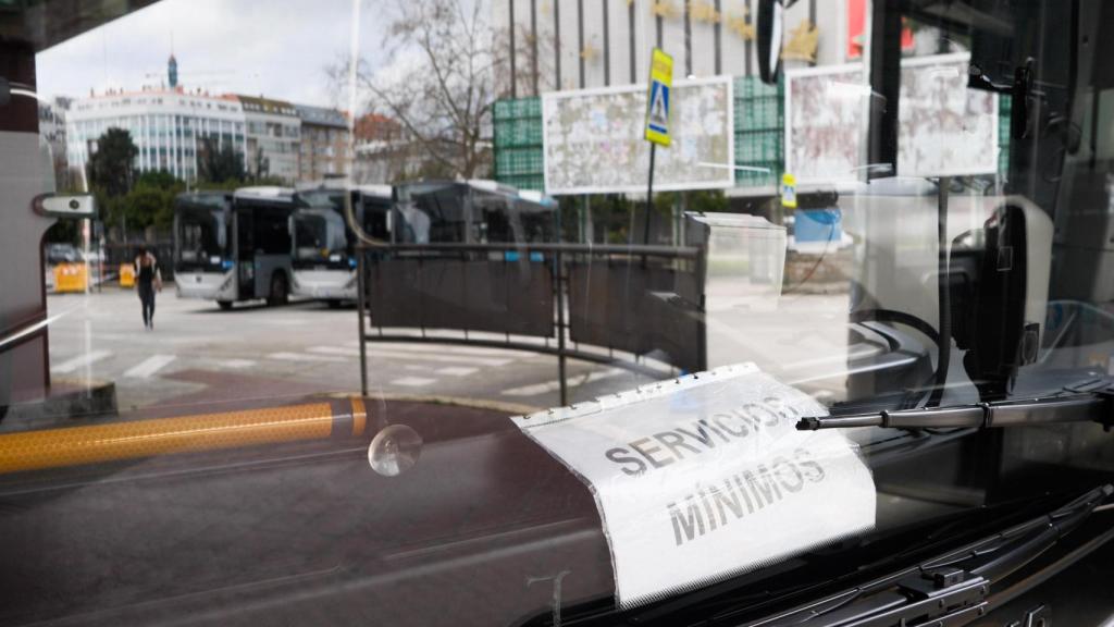 Servicios mínimos de la huelga de buses en A Coruña