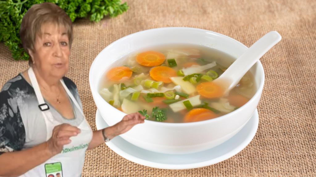 Conchita y un plato de sopa.