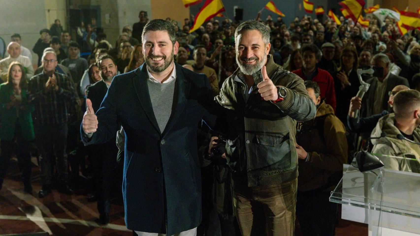 Alejandro Nolasco y Santiago Abascal, este lunes en Teruel.