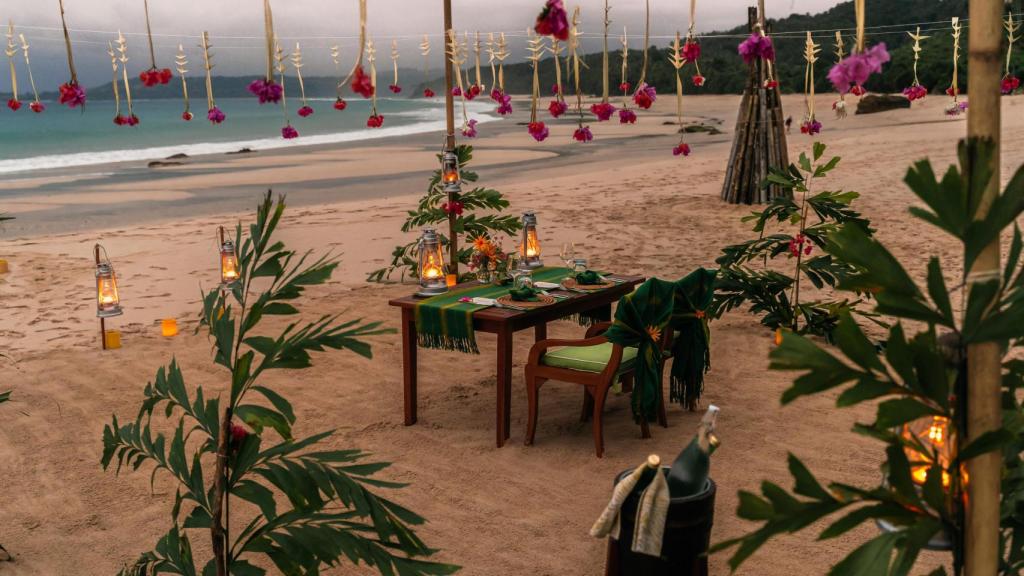 Una cena en la playa.