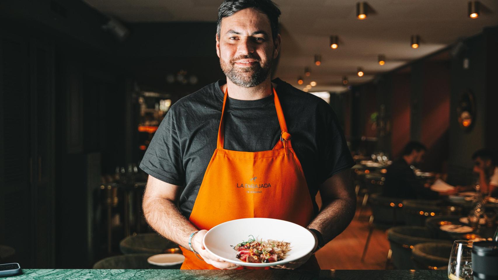 Nico Reyes, al frente de La Embajada.