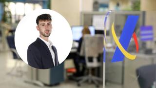 Montaje de Javier Álvarez con una sala de la Agencia Tributaria.