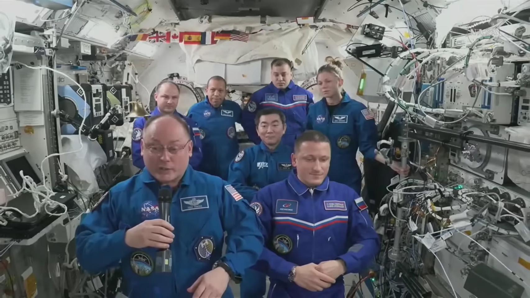 Crew-11 en el traspaso de poderes.