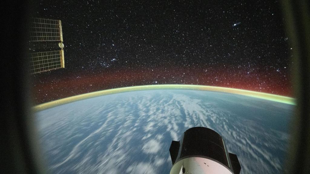 Imagen de la Crew Dragon acoplada en la ISS.