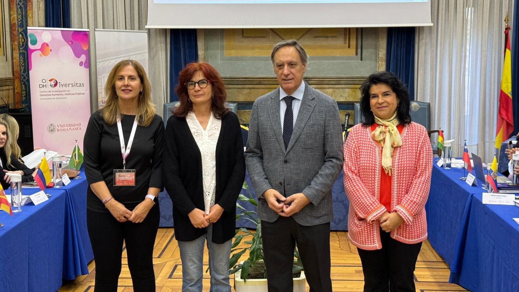 El alcalde de Salamanca, Carlos García Carbayo, en la Facultad de Derecho de la Universidad de Salamanca