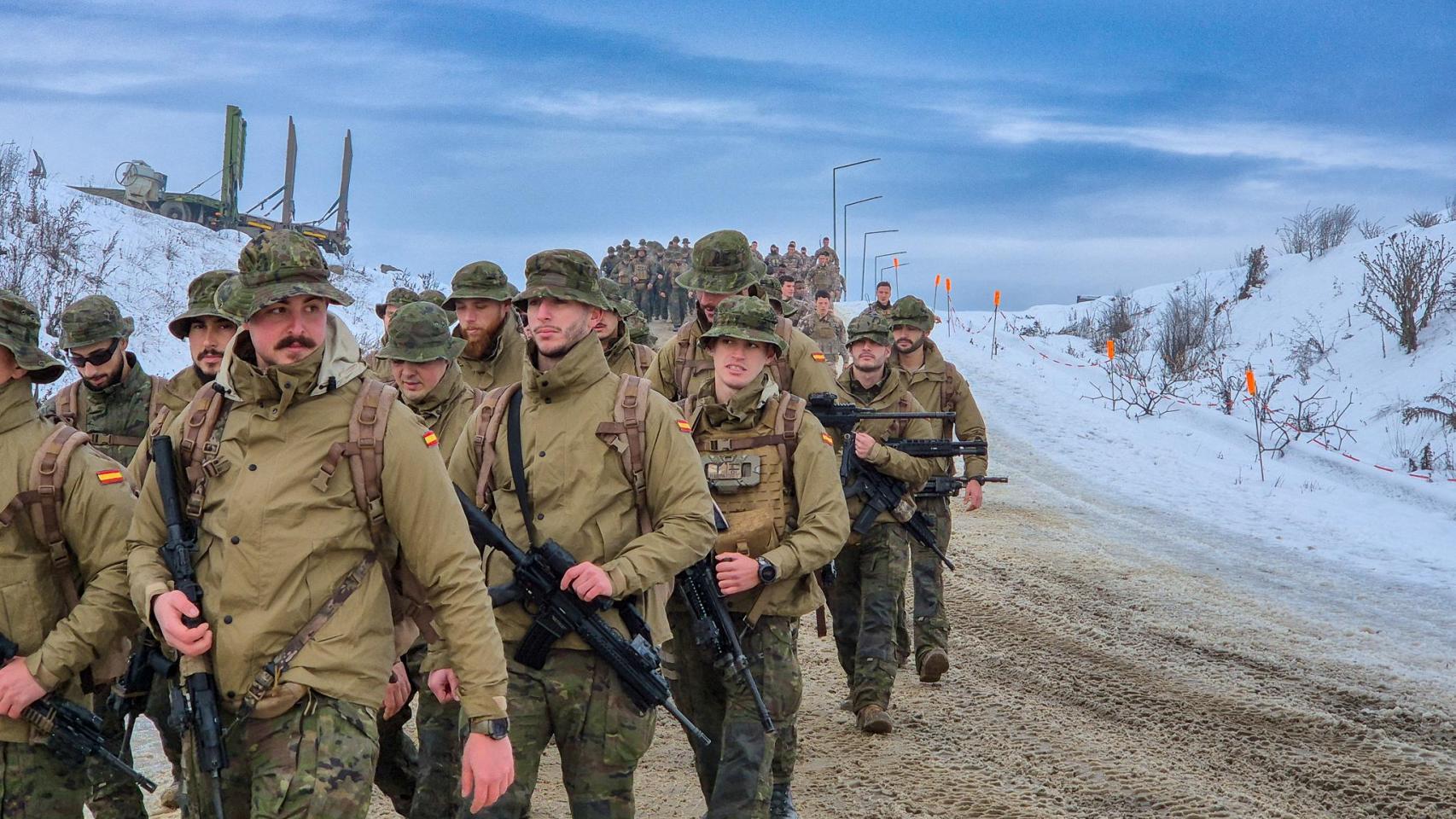 Infantes de marina españoles durante el ejercicio Eagle Arrow, en Rumanía