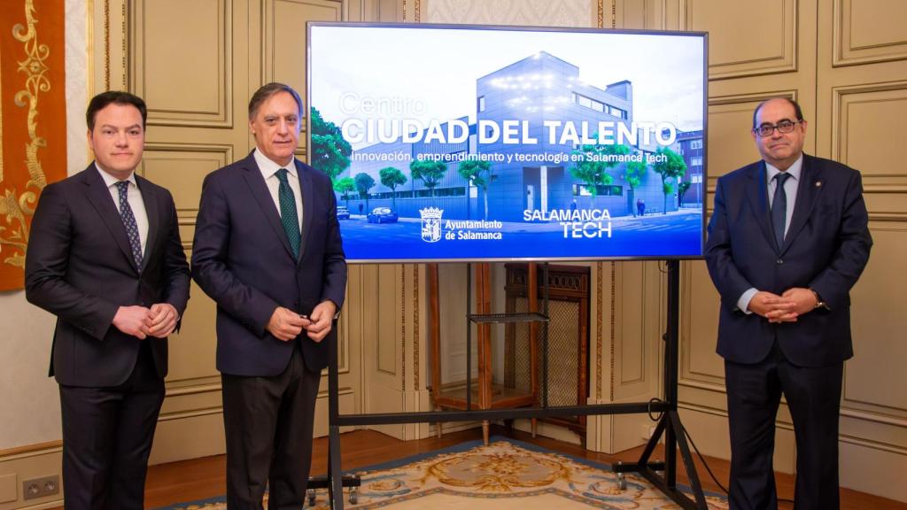 Presentación Centro Ciudad del Talento. De izquierda a derecha Pedro Martínez Córdoba, Carlos García Carbayo y Fernando Rodríguez.