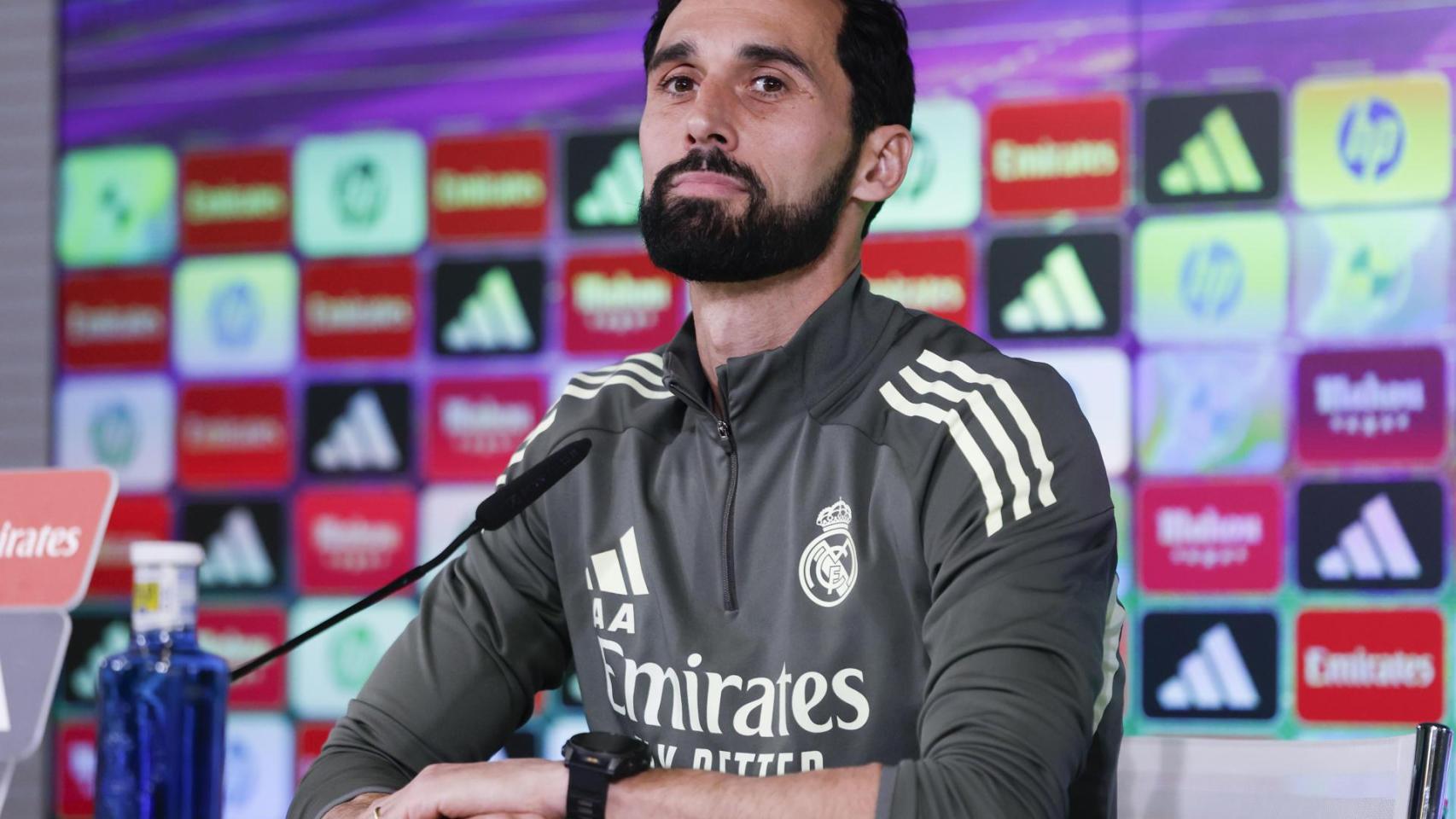 Álvaro Arbeloa, durante su primera rueda de prensa como entrenador del Real Madrid.
