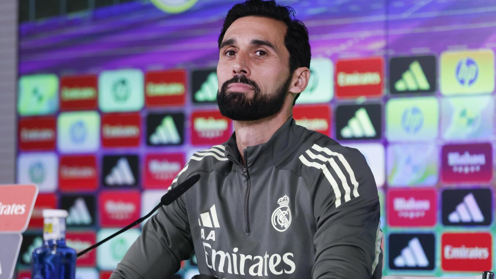 Álvaro Arbeloa, durante su primera rueda de prensa como entrenador del Real Madrid.