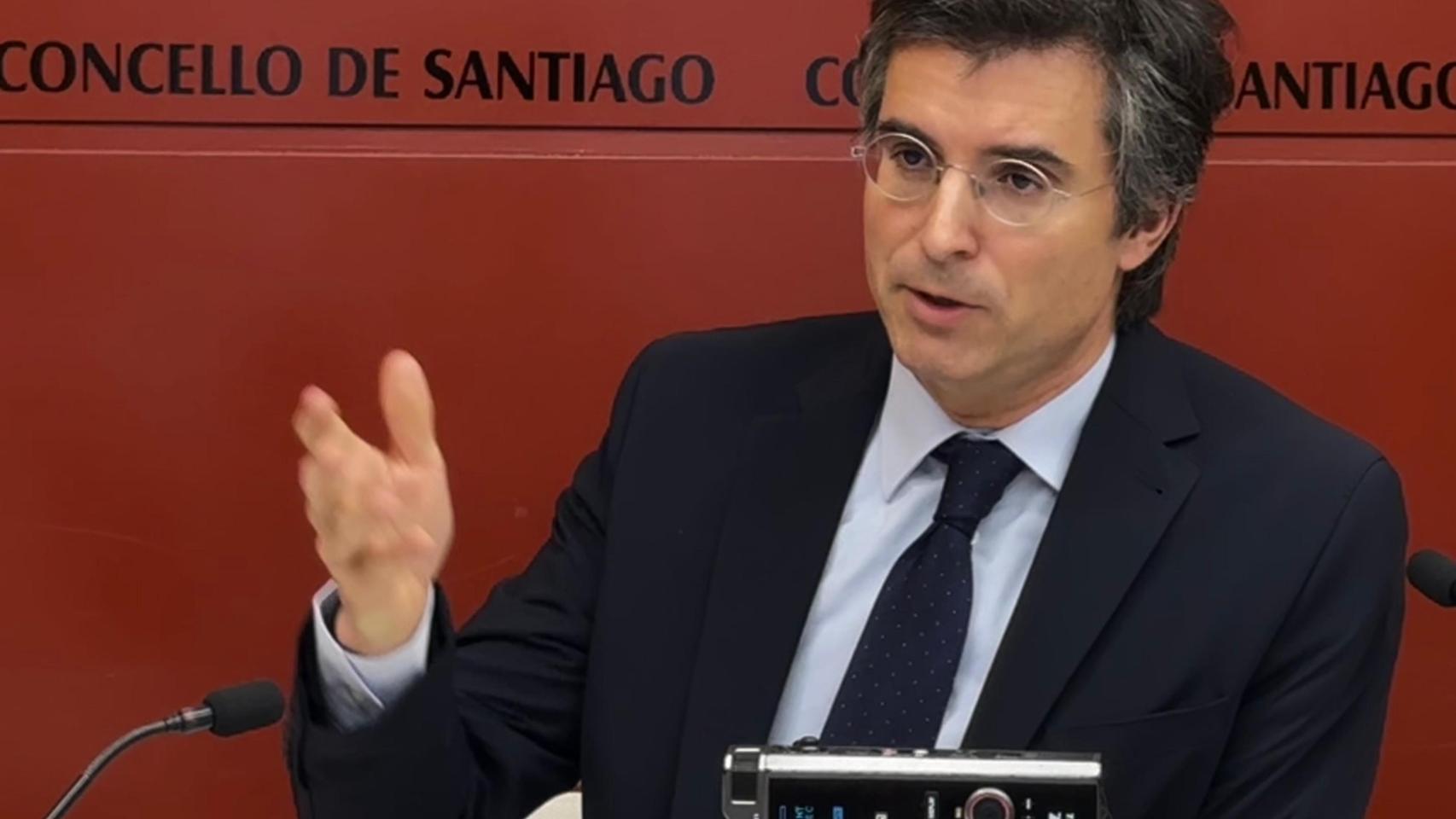 Polémica por la instalación de nuevos radares en Santiago: Para sablear a la gente