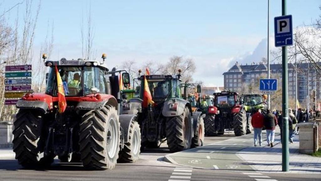 Tractorada por las calles de Valladolid.