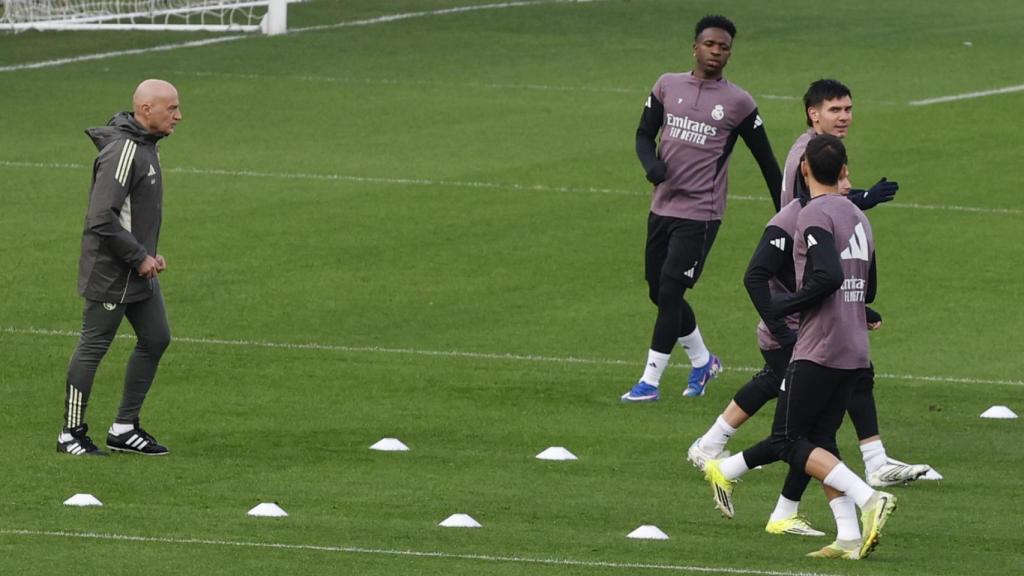 Antonio Pintus durante seu retorno ao Real Madrid.