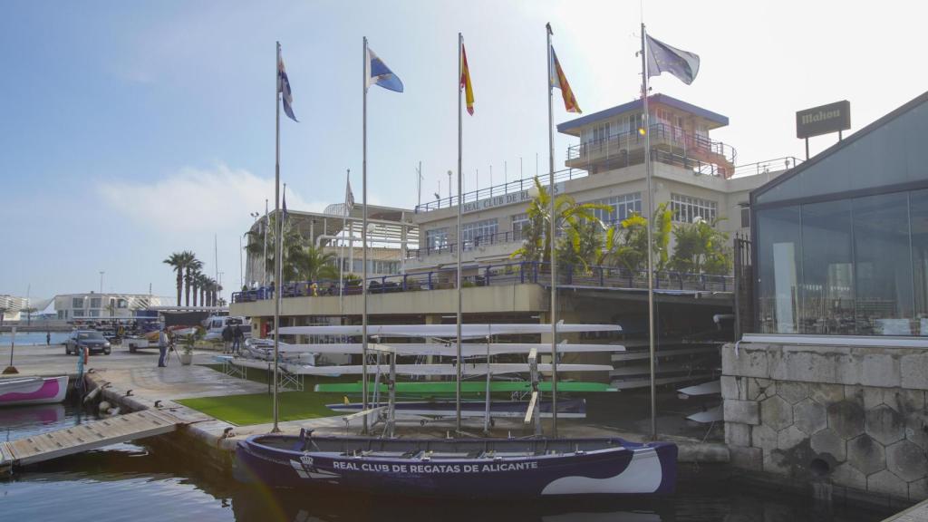 Real Club de Regatas de Alicante.