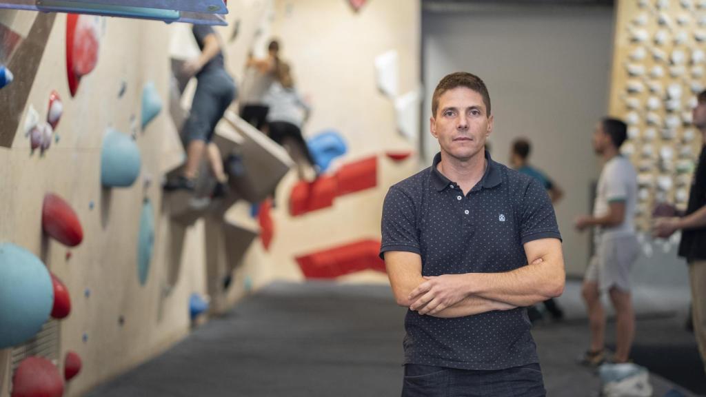 Fernando Hernández, el CEO de Sputnik, el imperio de los rocódromos en Madrid, posa durante una entrevista con El Español.