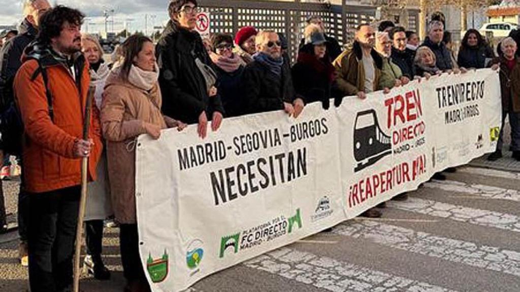 Carlo Cuñado a su llegada a Aranda el pasado sábado, a la izquierda de la imagen