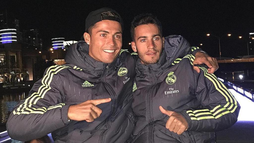 José Carlos Lazo, con Cristiano Ronaldo durante la pretemporada 2015 del Real Madrid