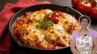 Loli Domínguez, cocinera y youtuber en un montaje de El Español