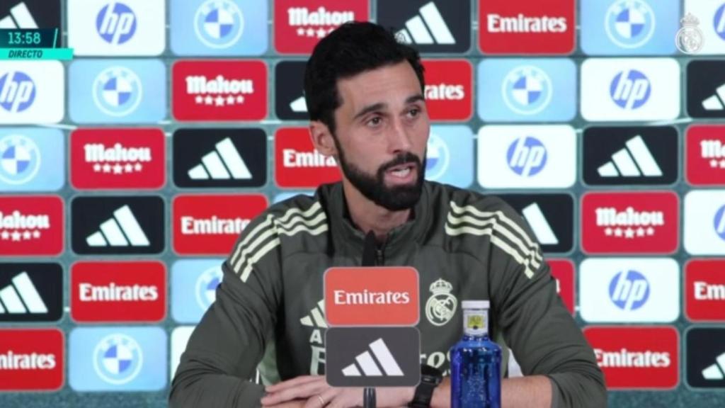 Arbeloa en rueda de prensa