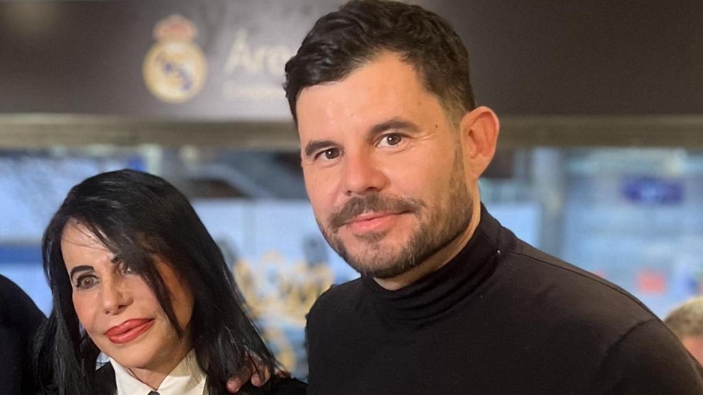 Javier Santos, presunto hijo de Julio Iglesias, y su madre, María Edite, en una imagen de archivo.