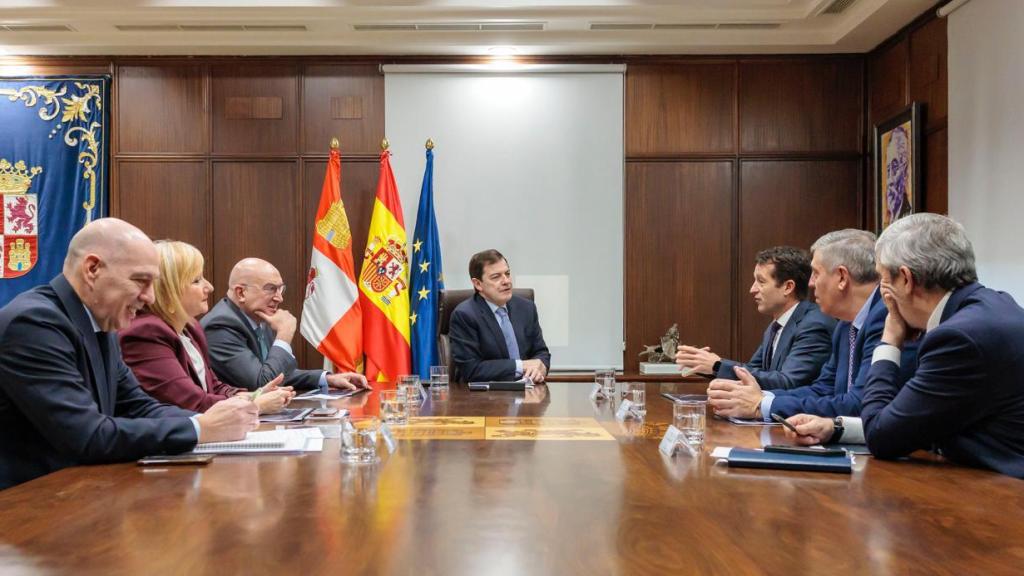 Reunión entre el Gobierno de Castilla y León e Indra