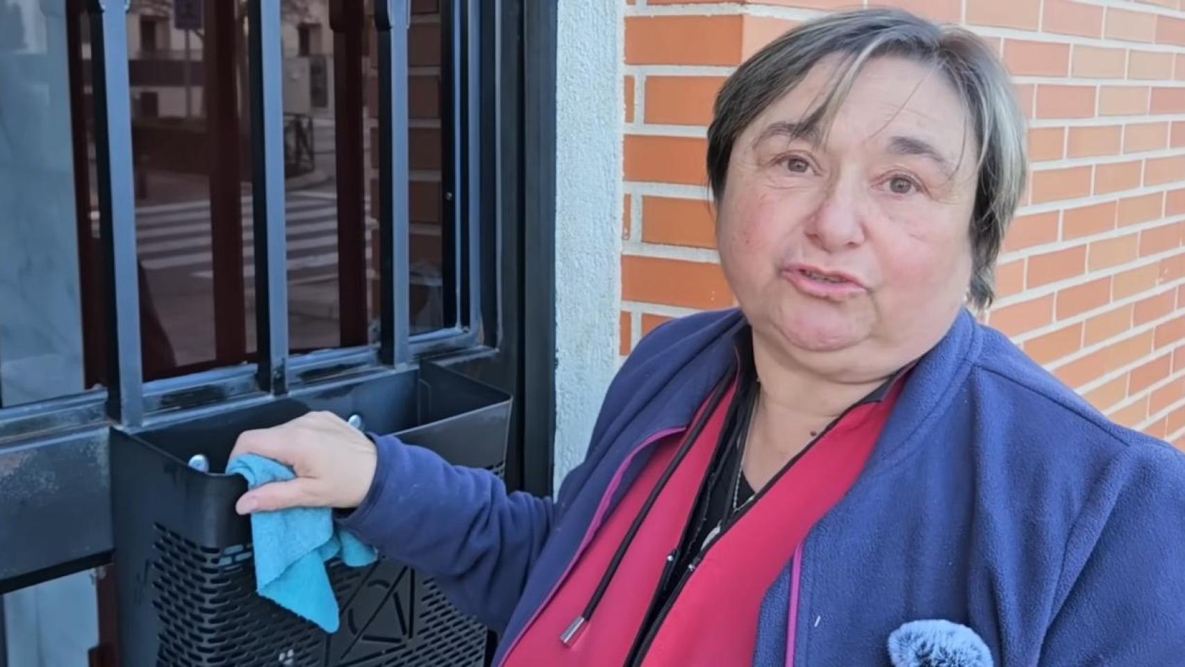 María José, limpiadora en España.