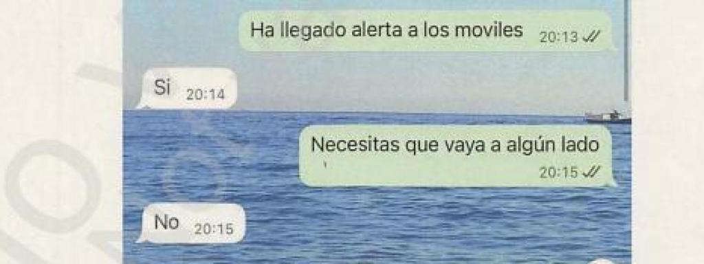 Mensajes entre Cayetano García y Carlos Mazón. EE